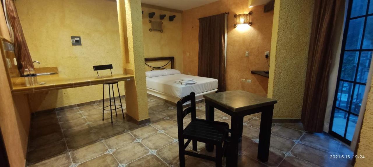 Alux Rooms Playa del Carmen Exterior photo